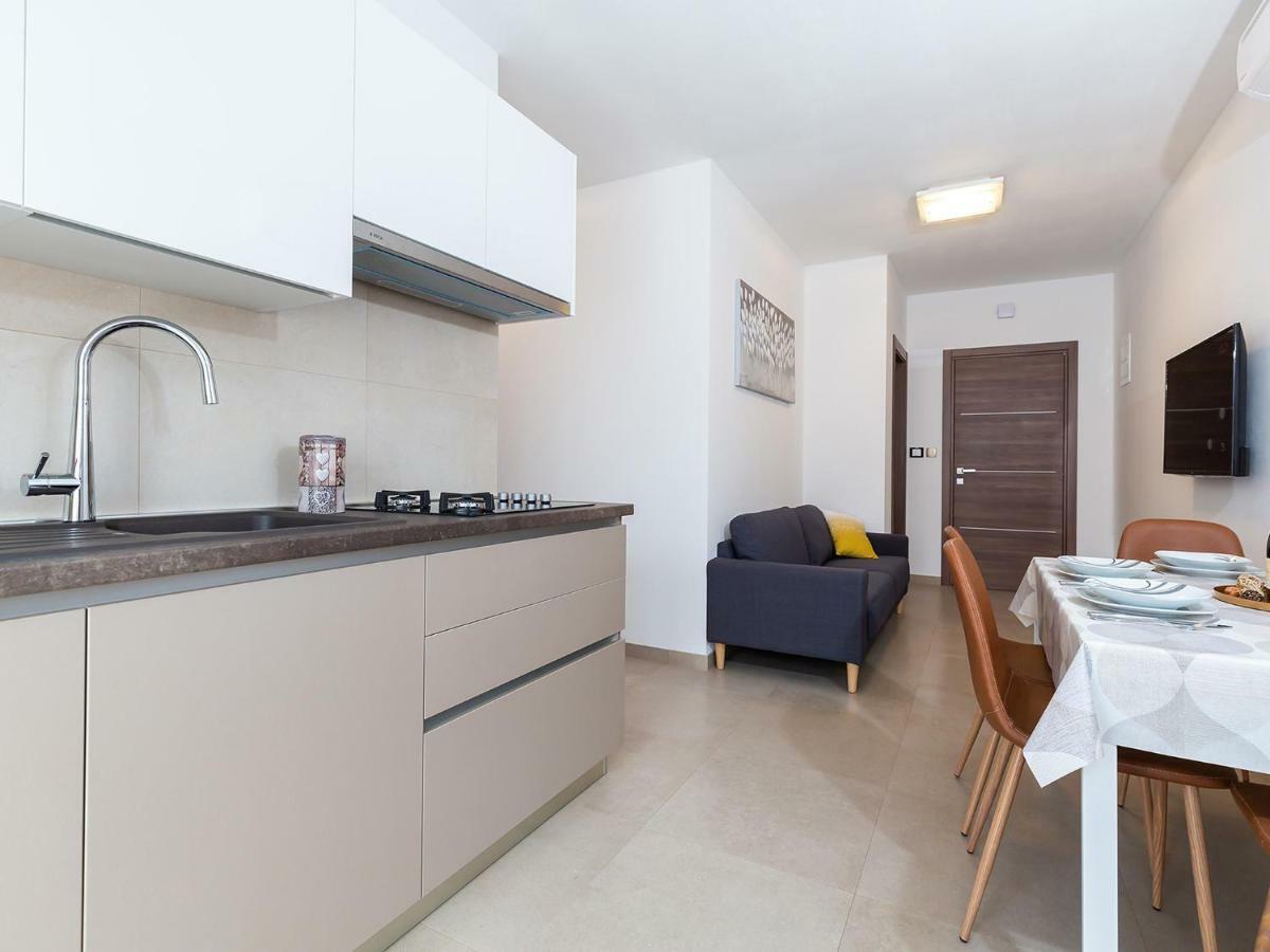 Apartments Gioia ポレッチ エクステリア 写真