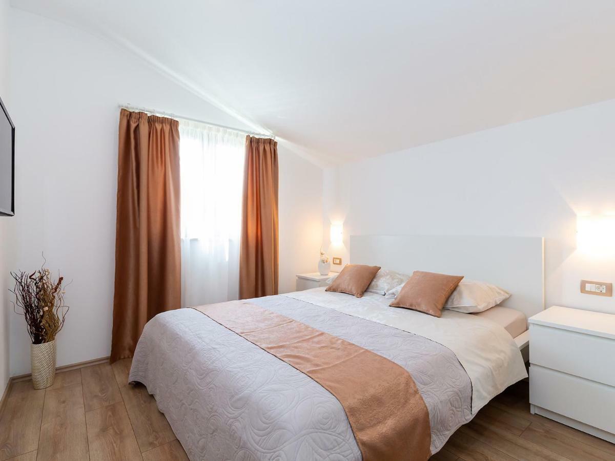 Apartments Gioia ポレッチ エクステリア 写真