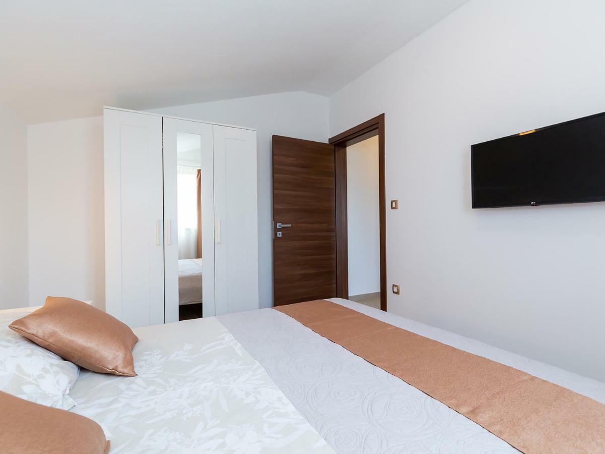 Apartments Gioia ポレッチ エクステリア 写真